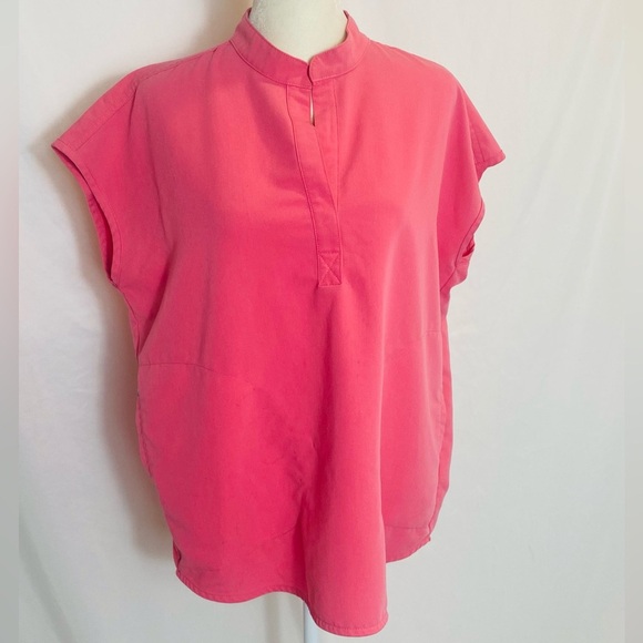 FIGS Rafaela Oversized Scrub Top - Bubblegum Pink - Picture 1 of 8